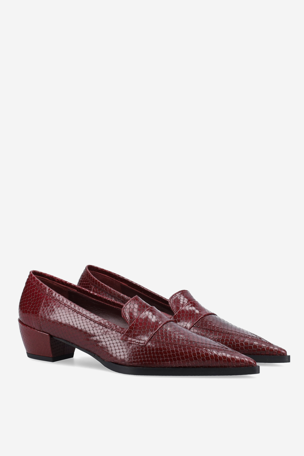 Pointed-toe croco leather heels