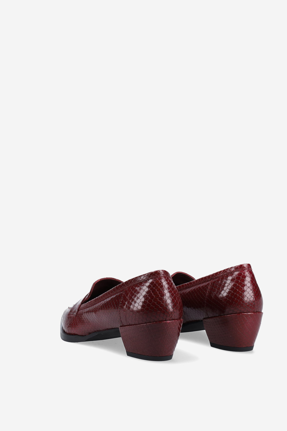 Pointed-toe croco leather heels