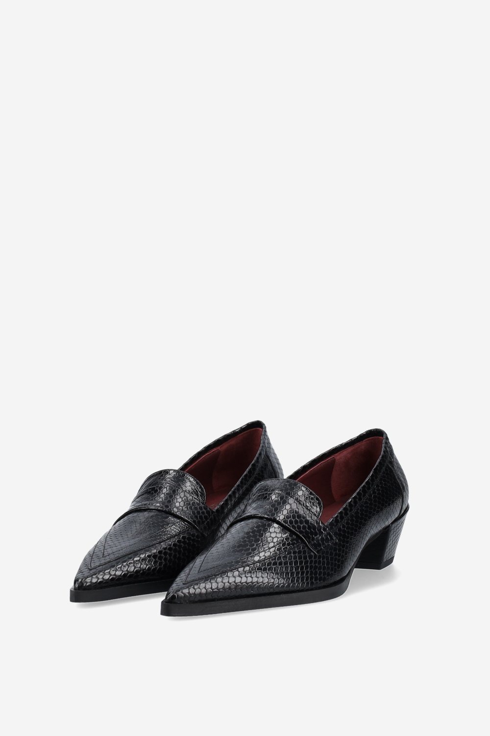Pointed-toe croco leather heels