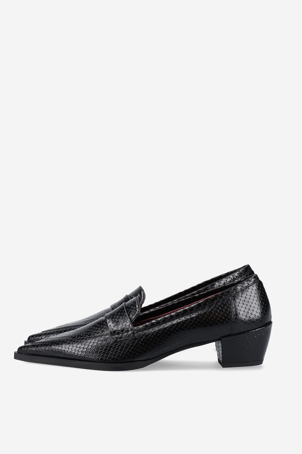 Pointed-toe croco leather heels