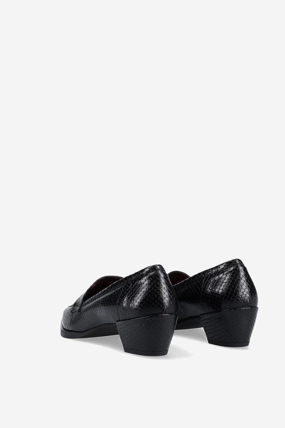 Pointed-toe croco leather heels