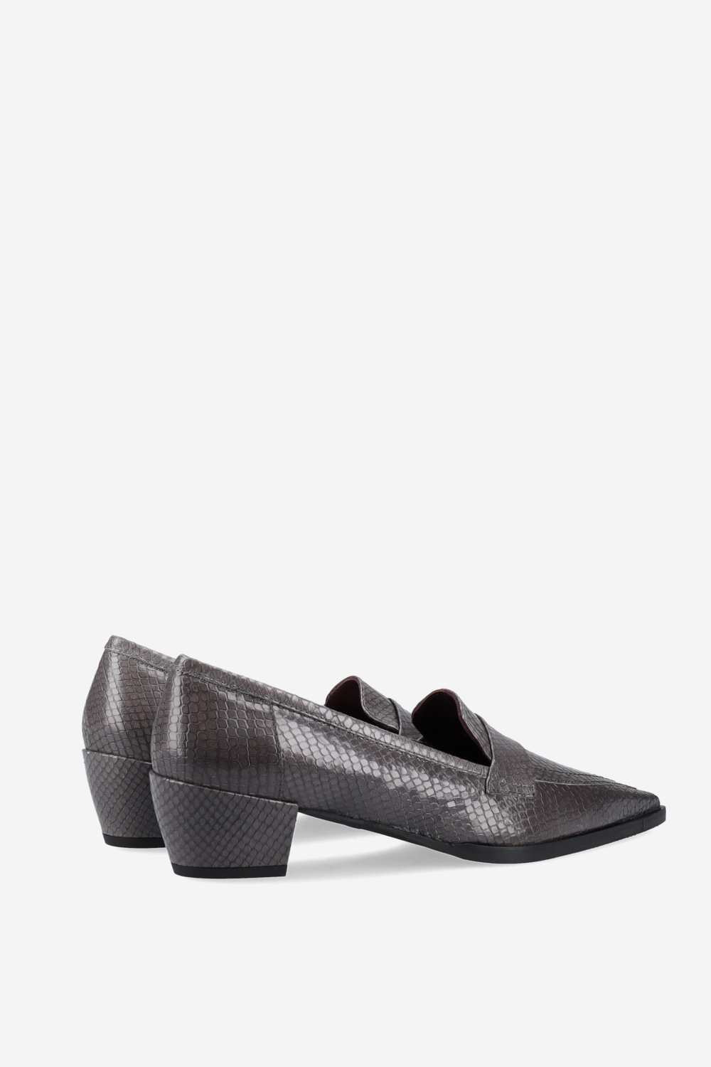 Pointed-toe croco leather heels