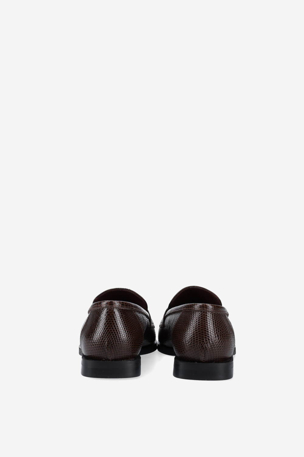 Pointed-toe croco leather loafers