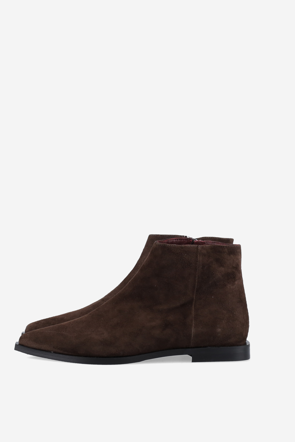 Pointed-toe suede ankle boots