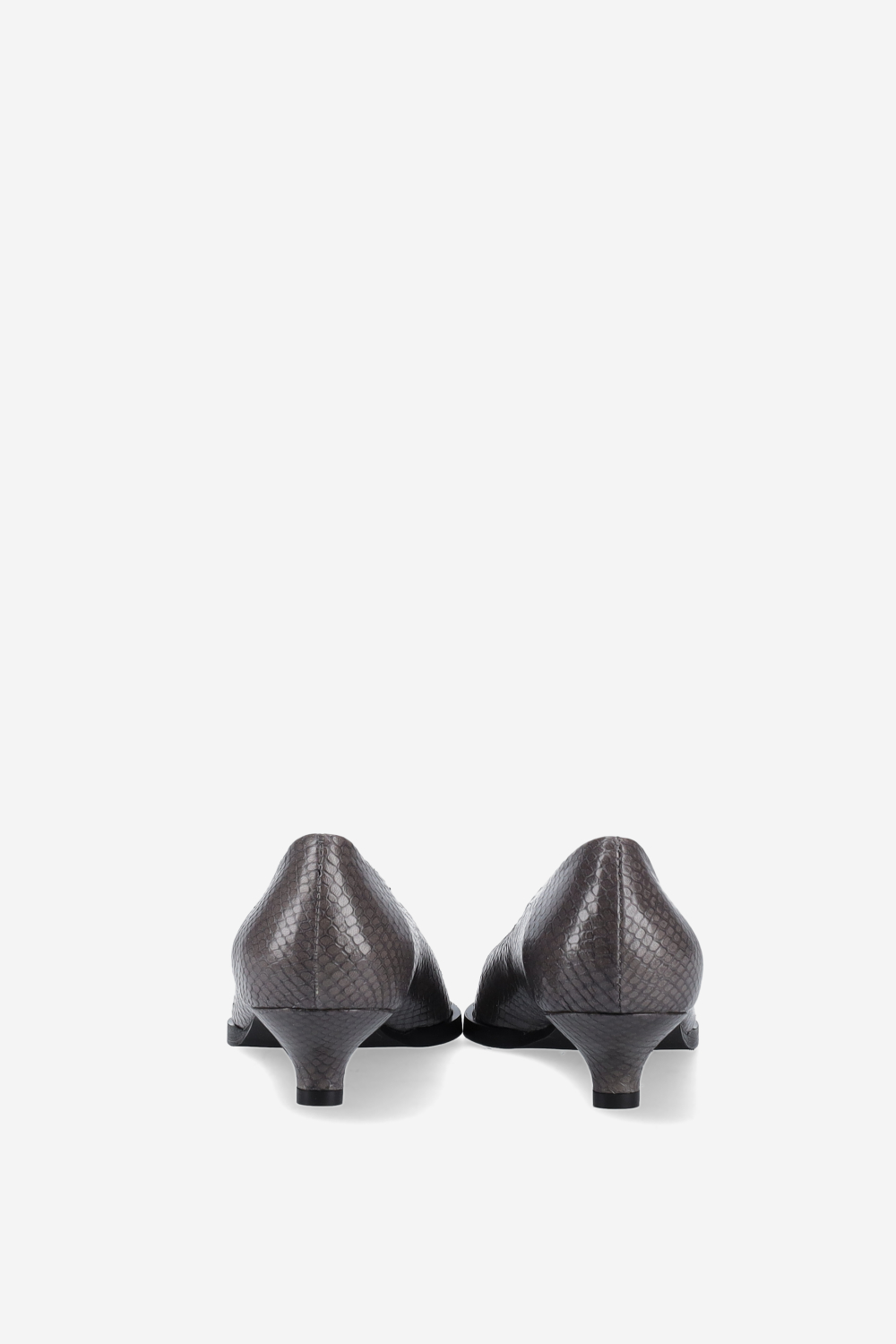 Pointed-toe croco leather pumps