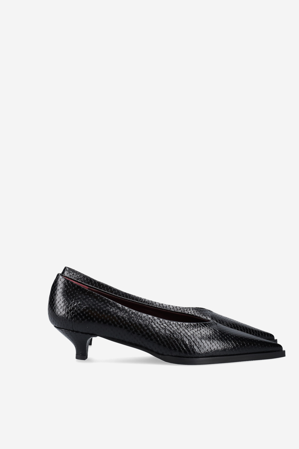 Pointed-toe croco leather pumps