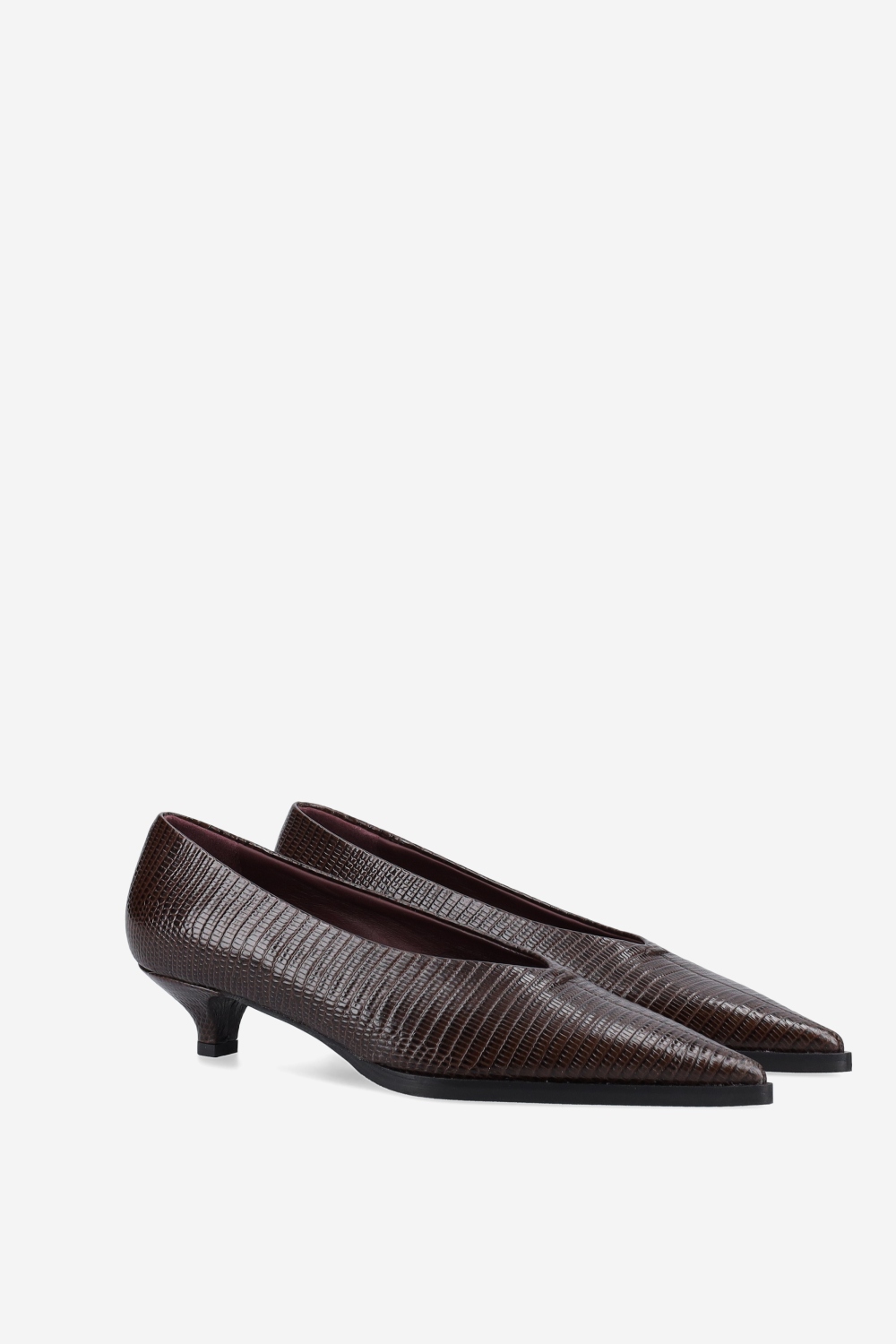 Pointed-toe croco leather pumps