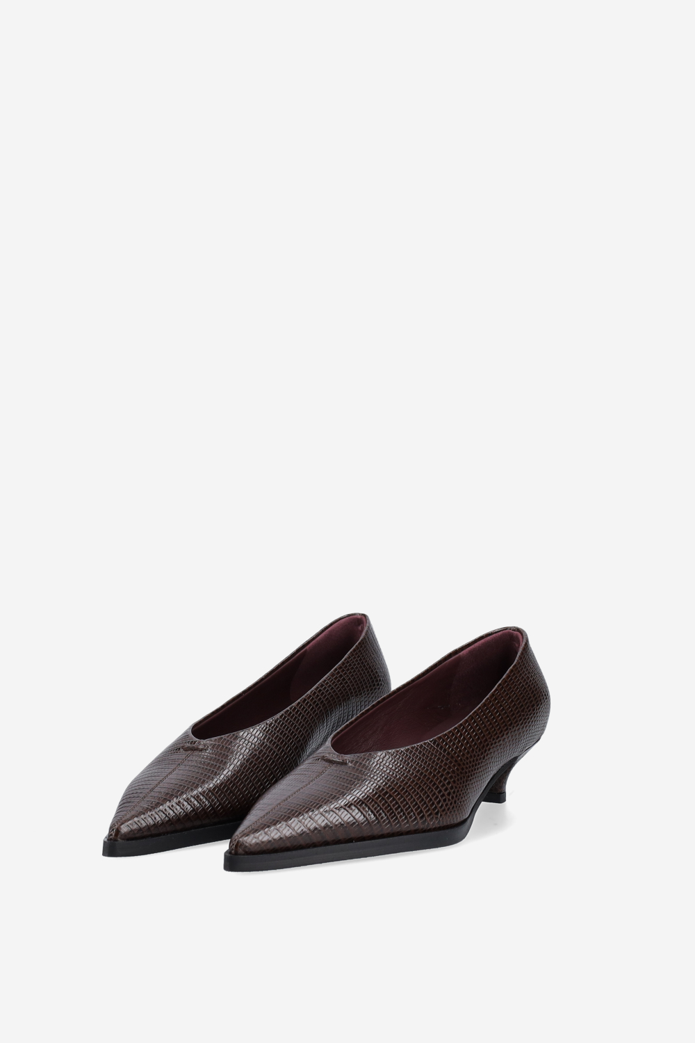 Pointed-toe croco leather pumps