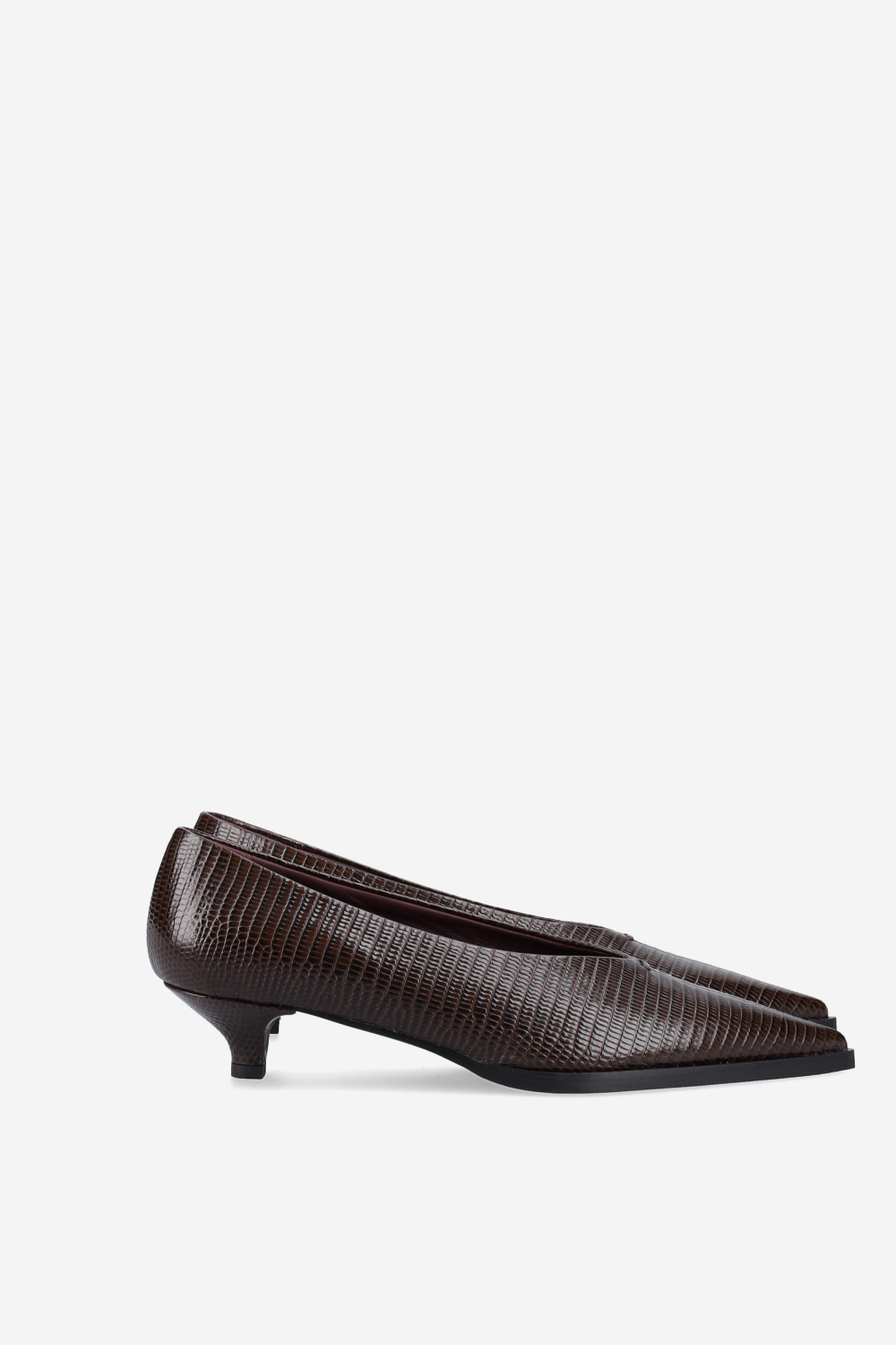 Pointed-toe croco leather pumps