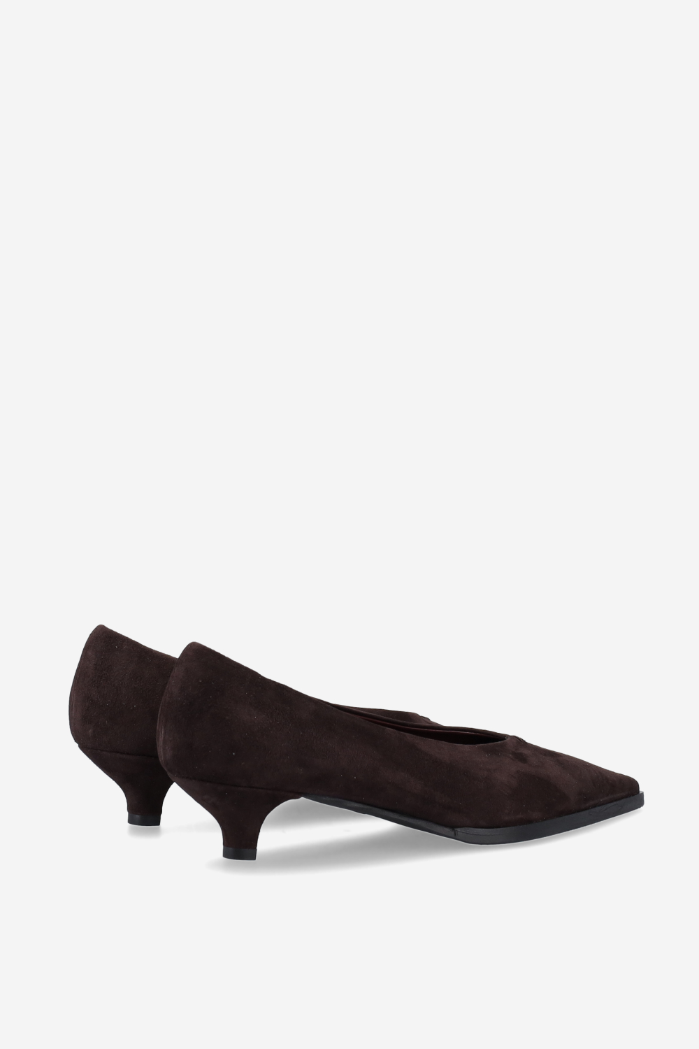 Pointed-toe suede pumps