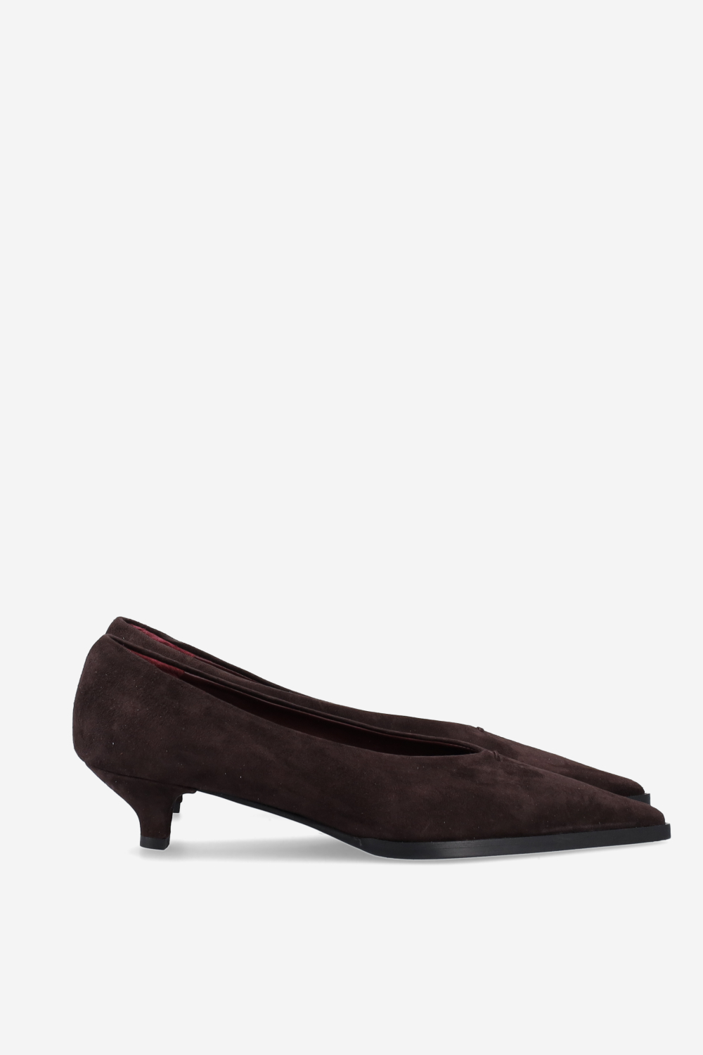 Pointed-toe suede pumps