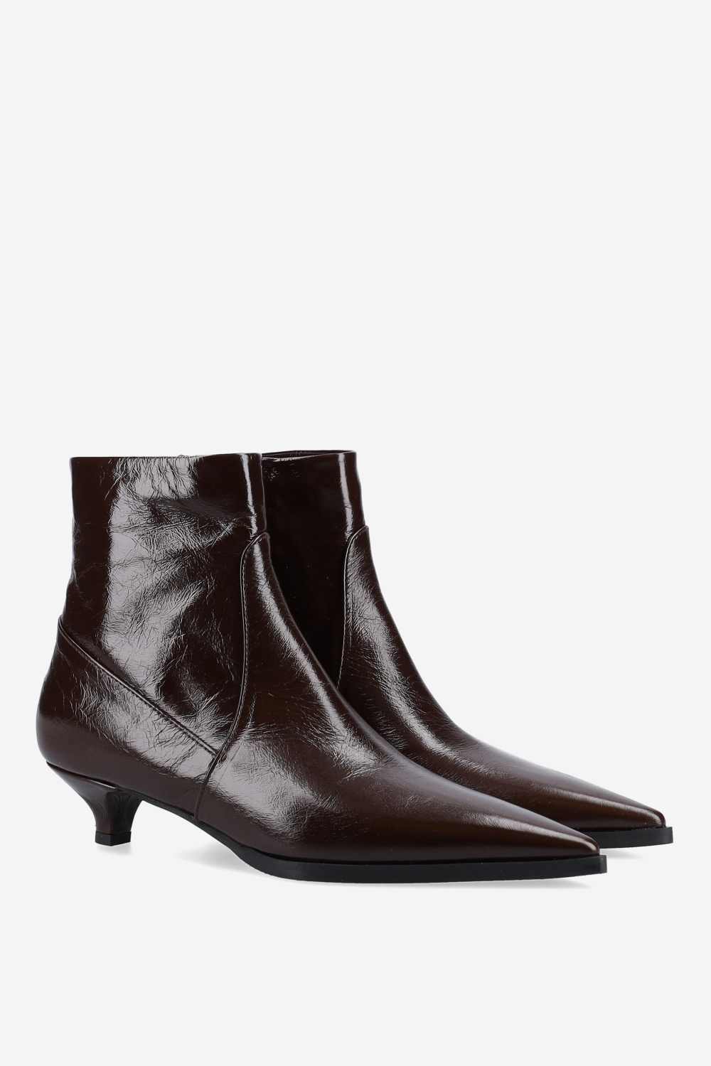 Pointed-toe patent leather ankle boots