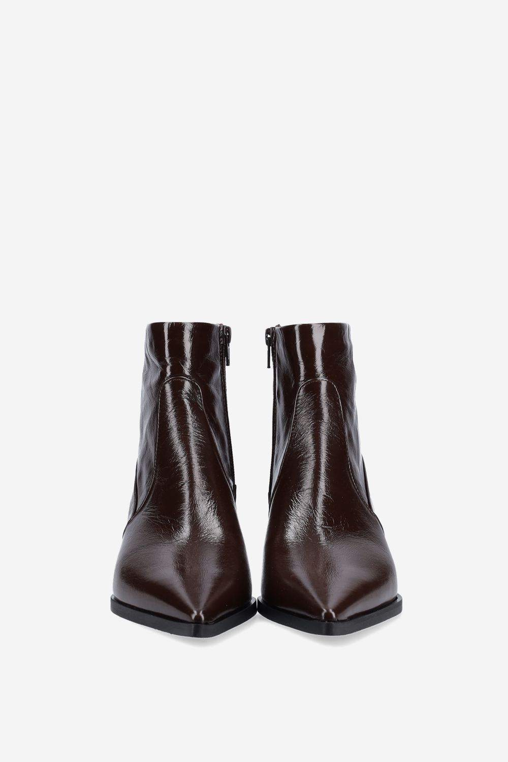 Pointed-toe patent leather ankle boots