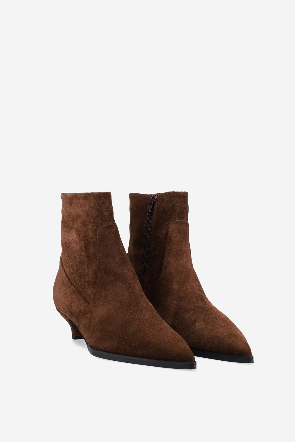 Pointed-toe suede ankle boots