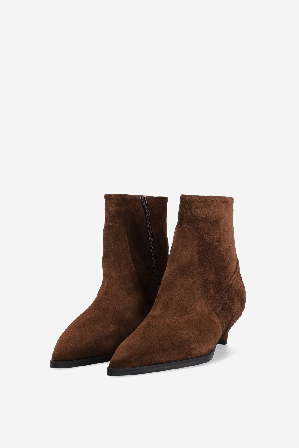 Pointed-toe suede ankle boots