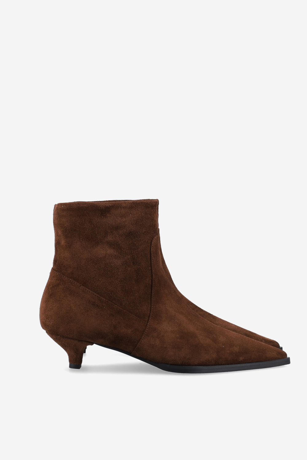 Pointed-toe suede ankle boots