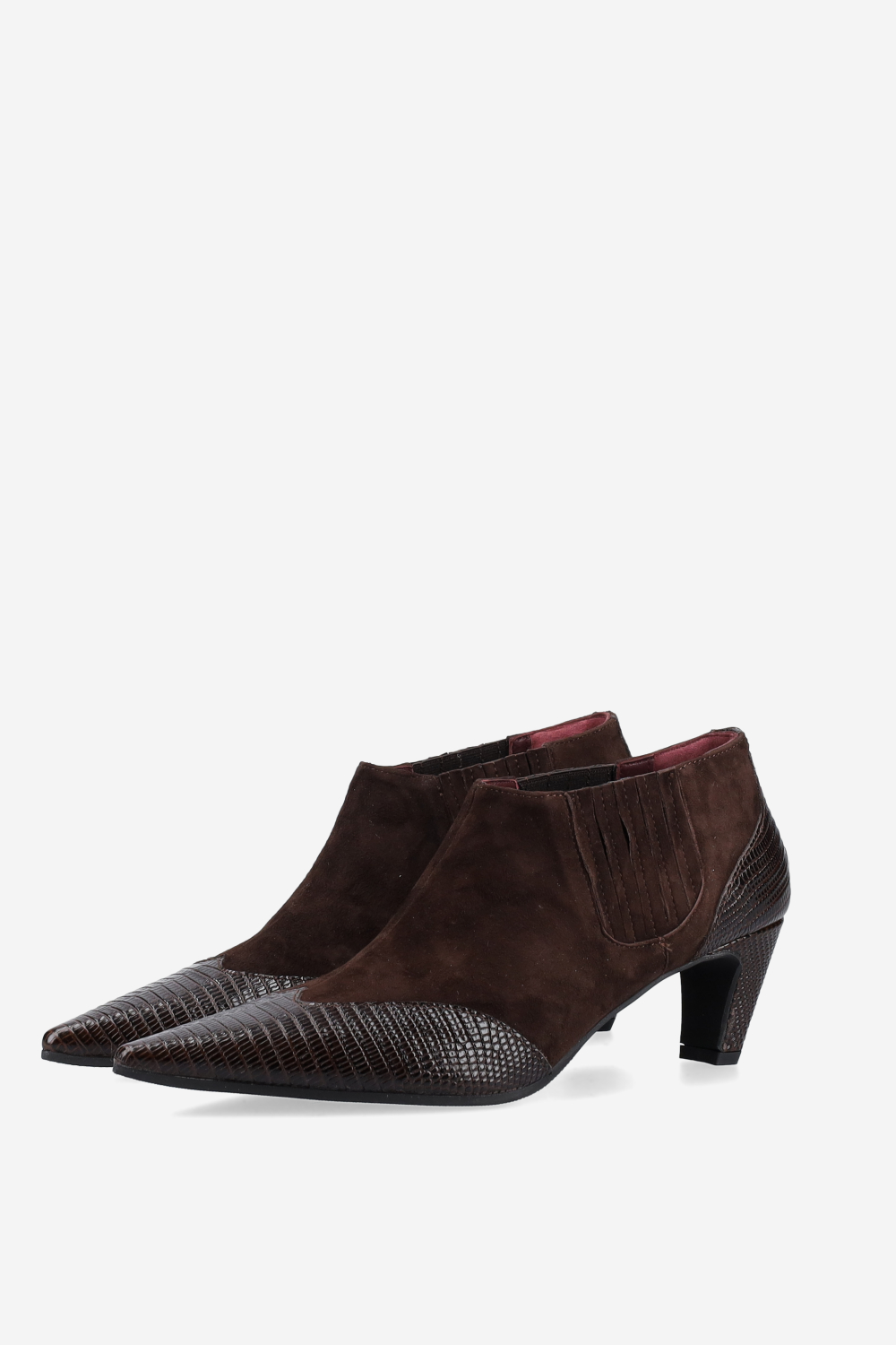 Pointed-toe suede ankle boots