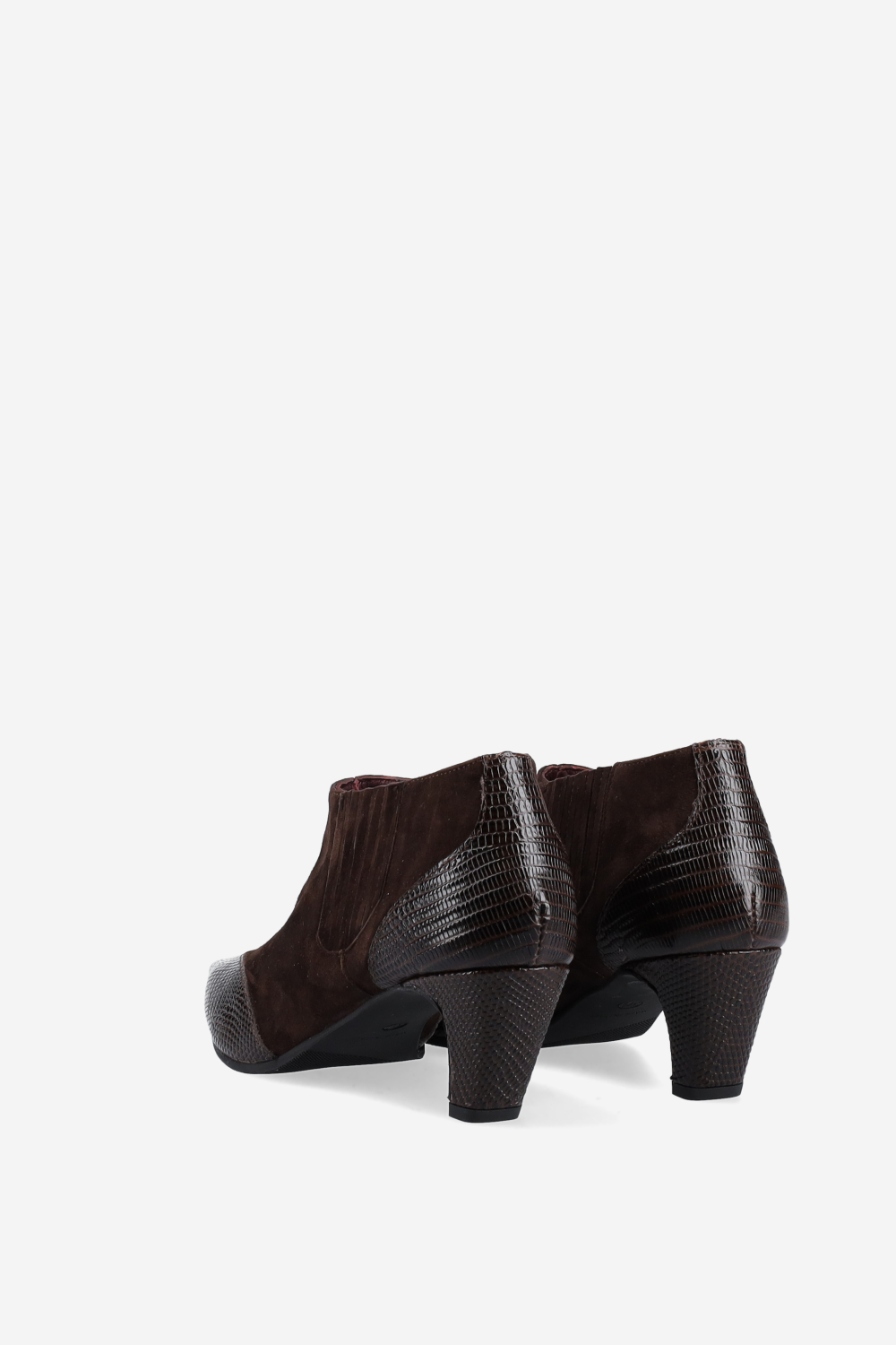 Pointed-toe suede ankle boots