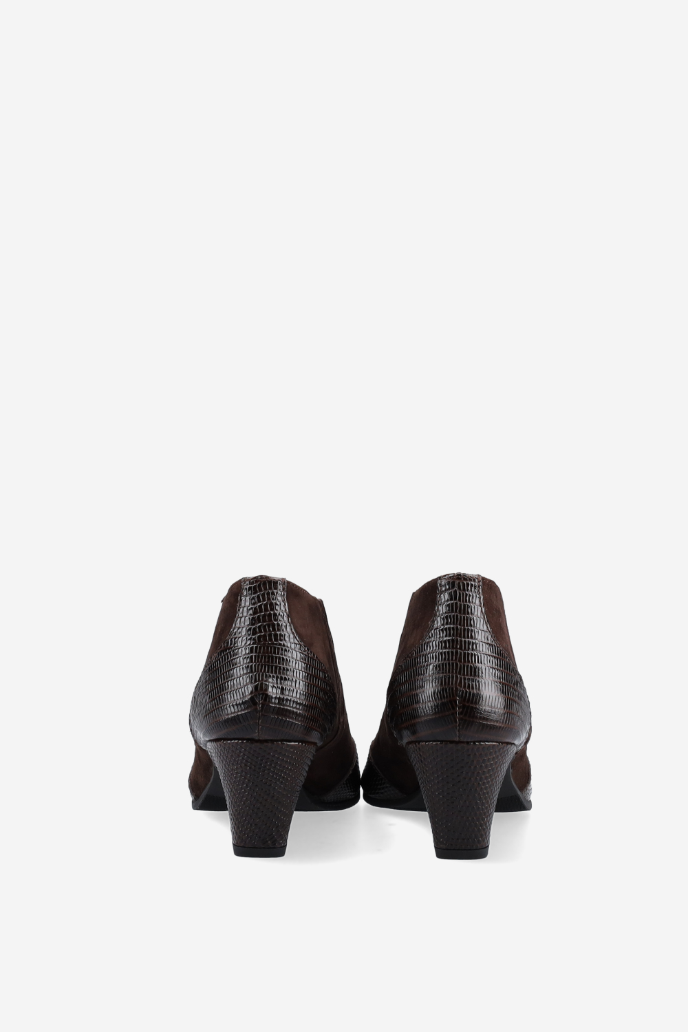Pointed-toe suede ankle boots