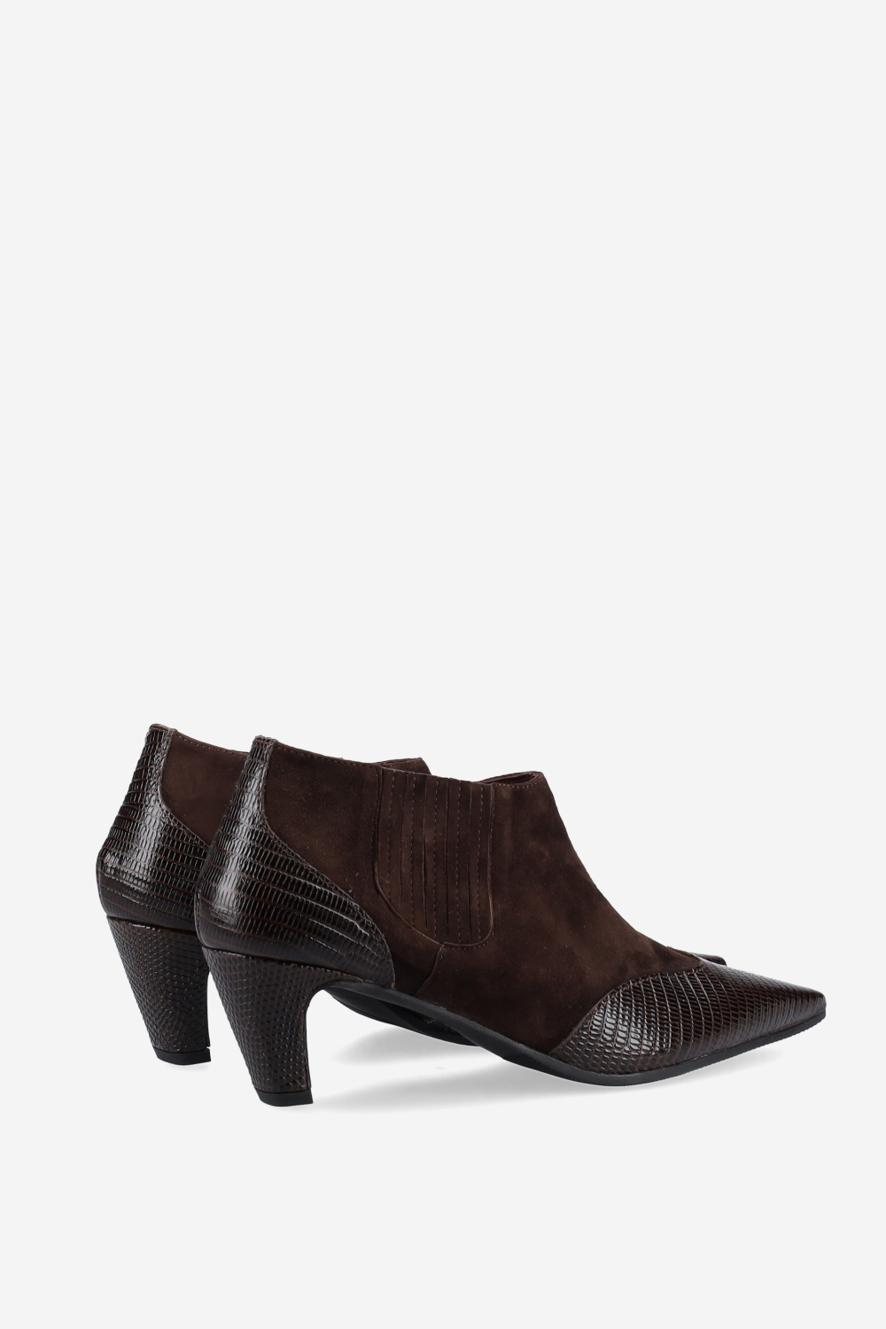 Pointed-toe suede ankle boots