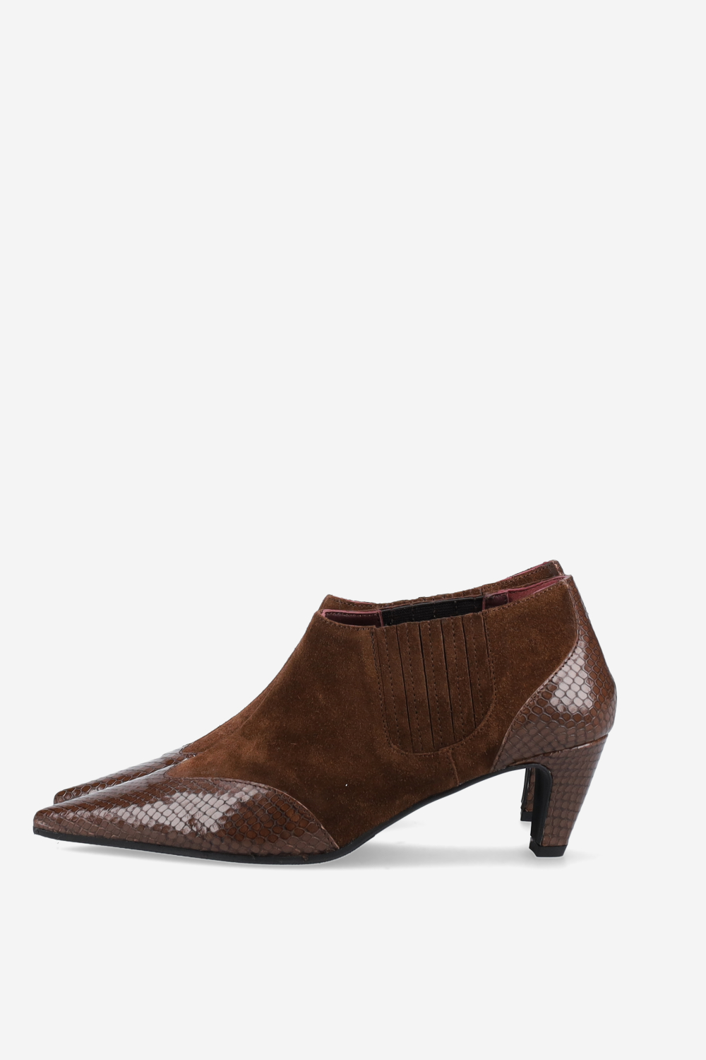Pointed-toe suede ankle boots