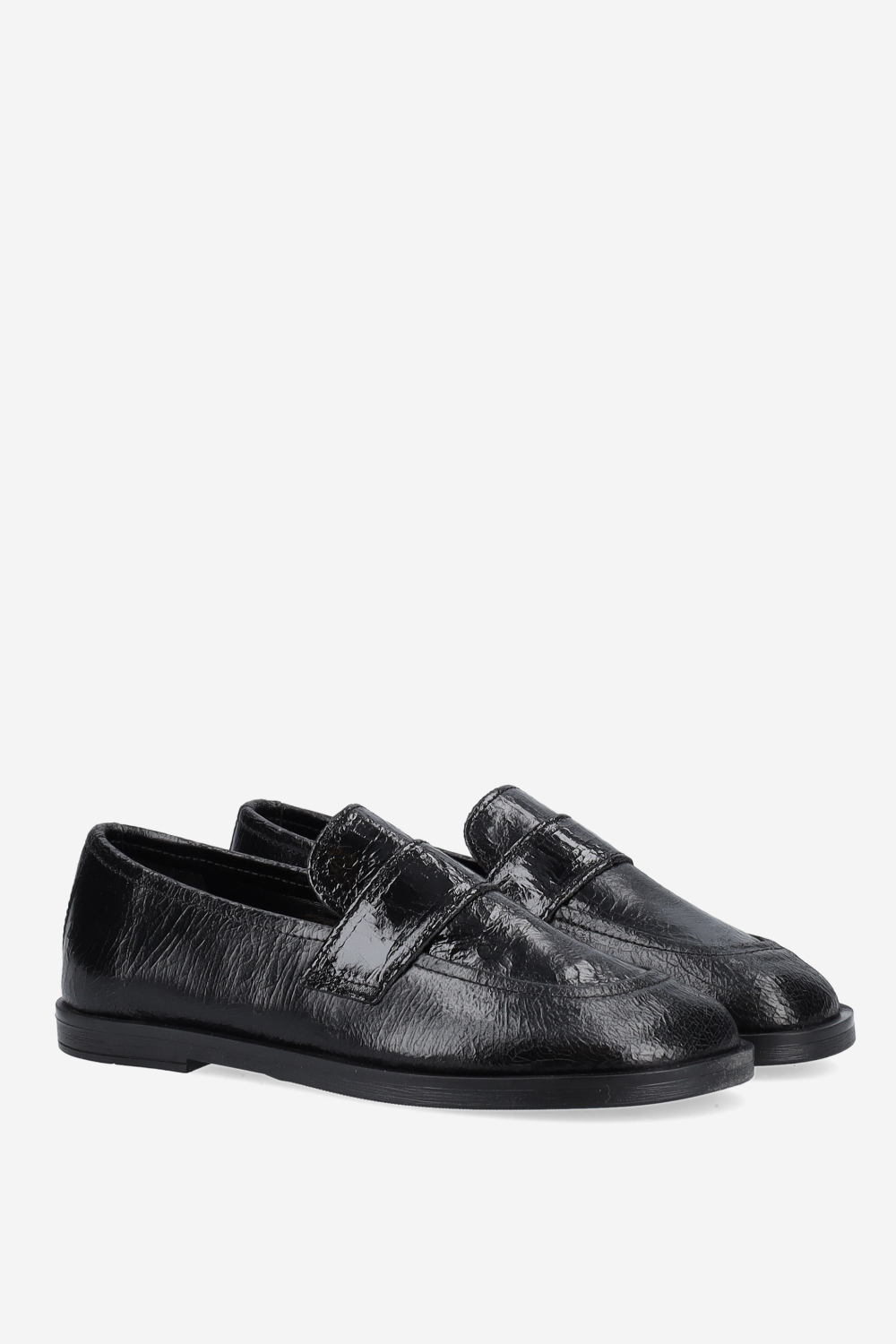 Crack leather loafers