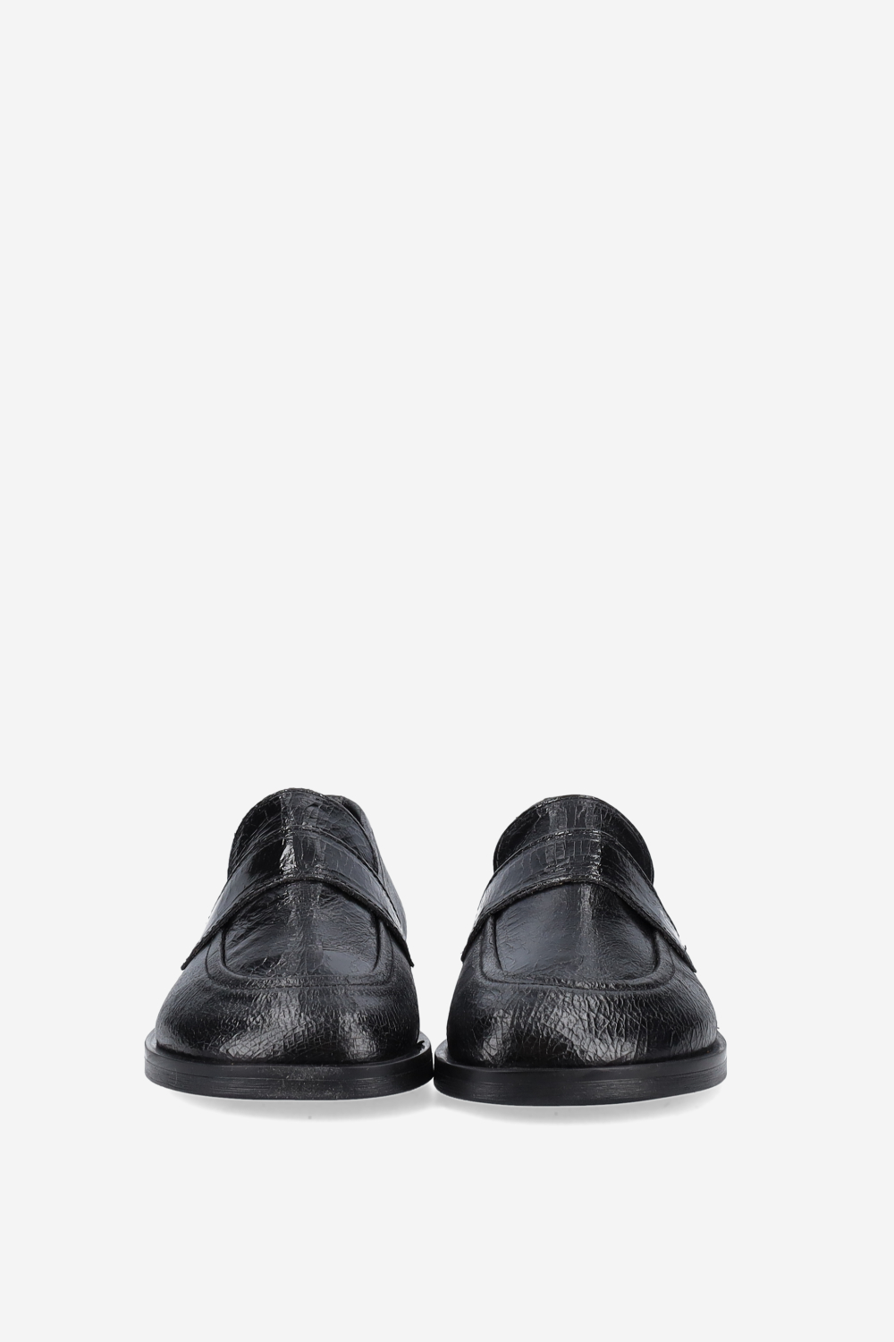 Crack leather loafers