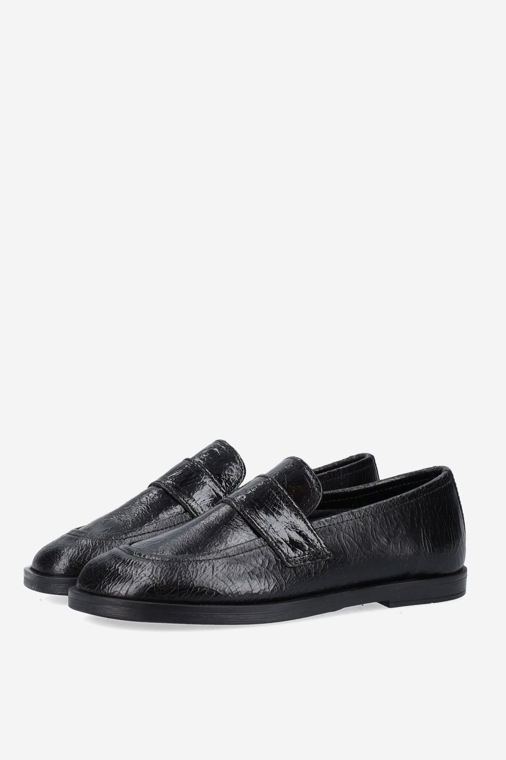 Crack leather loafers