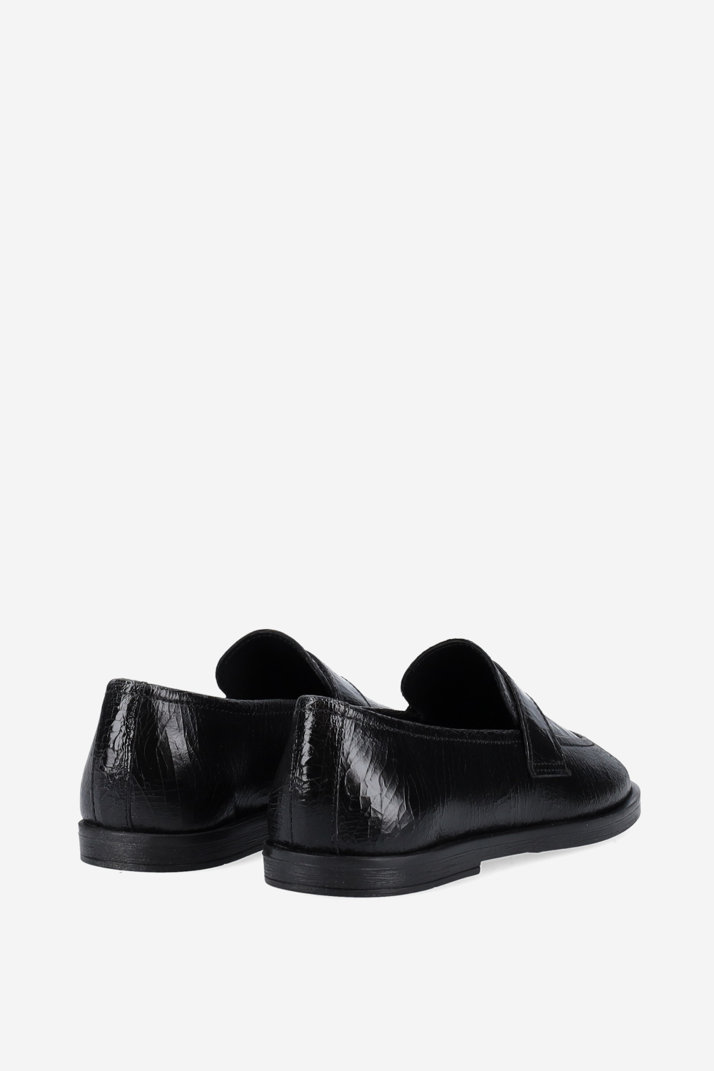Crack leather loafers
