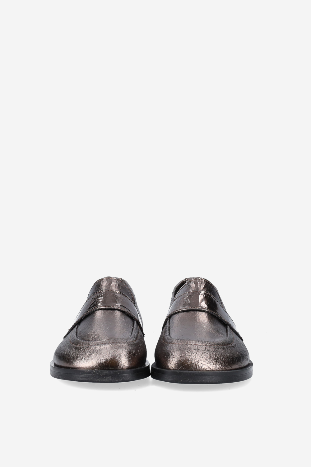 Crack leather loafers