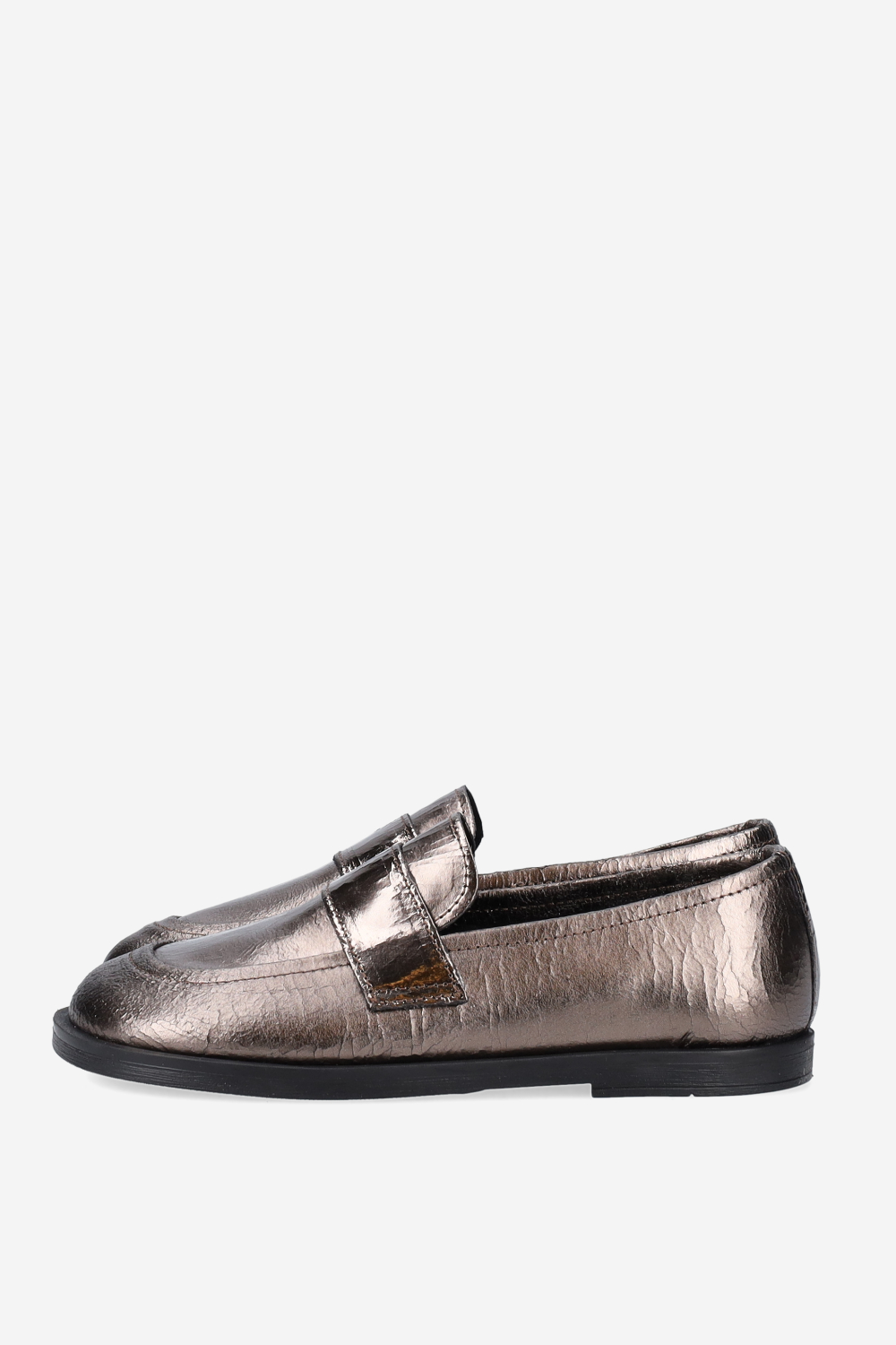 Crack leather loafers