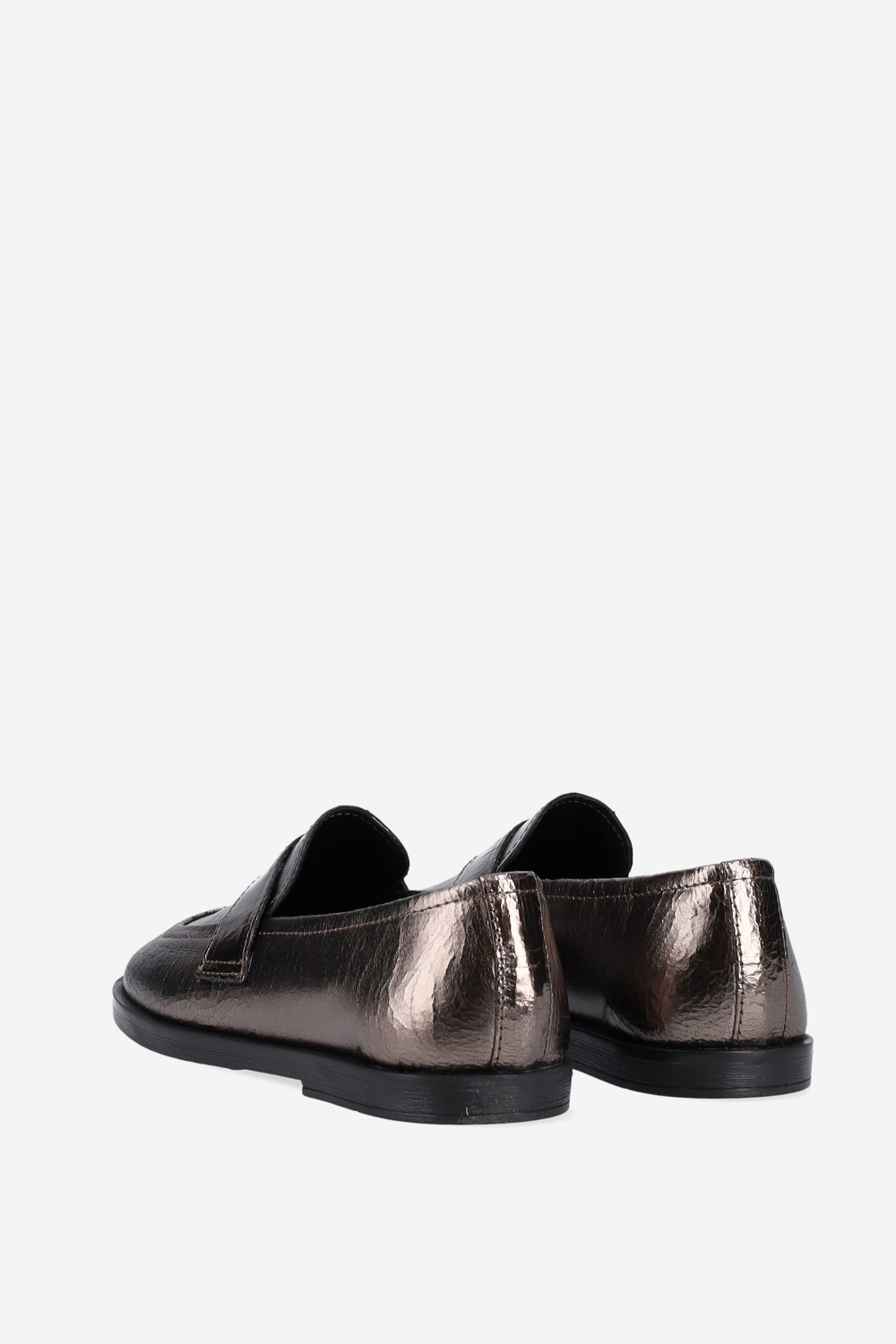 Crack leather loafers
