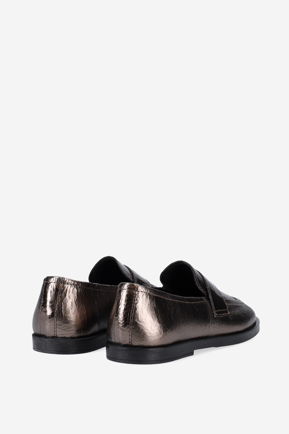 Crack leather loafers