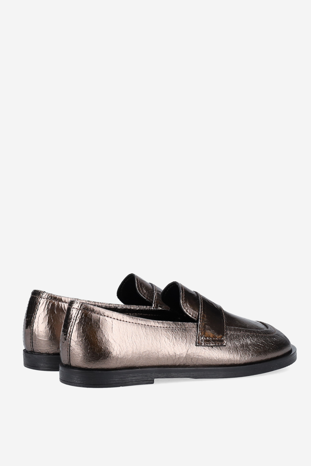 Crack leather loafers