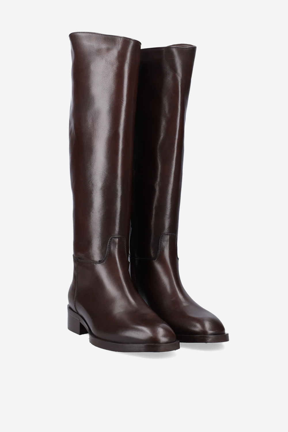 Zipped leather boots