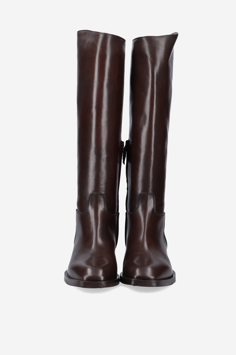 Zipped leather boots