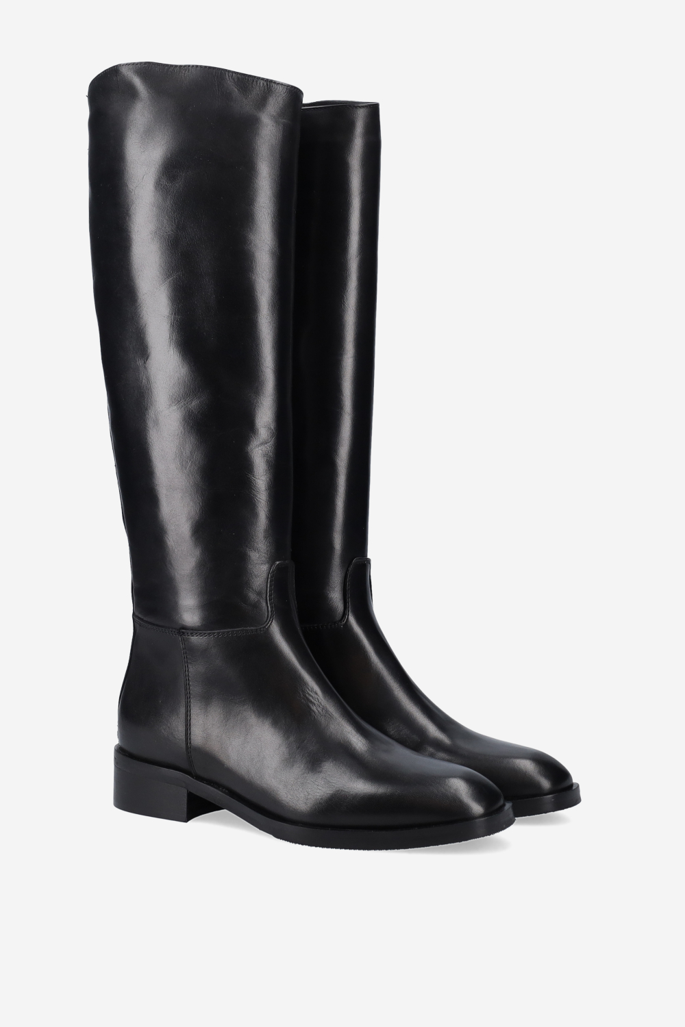 Zipped leather boots