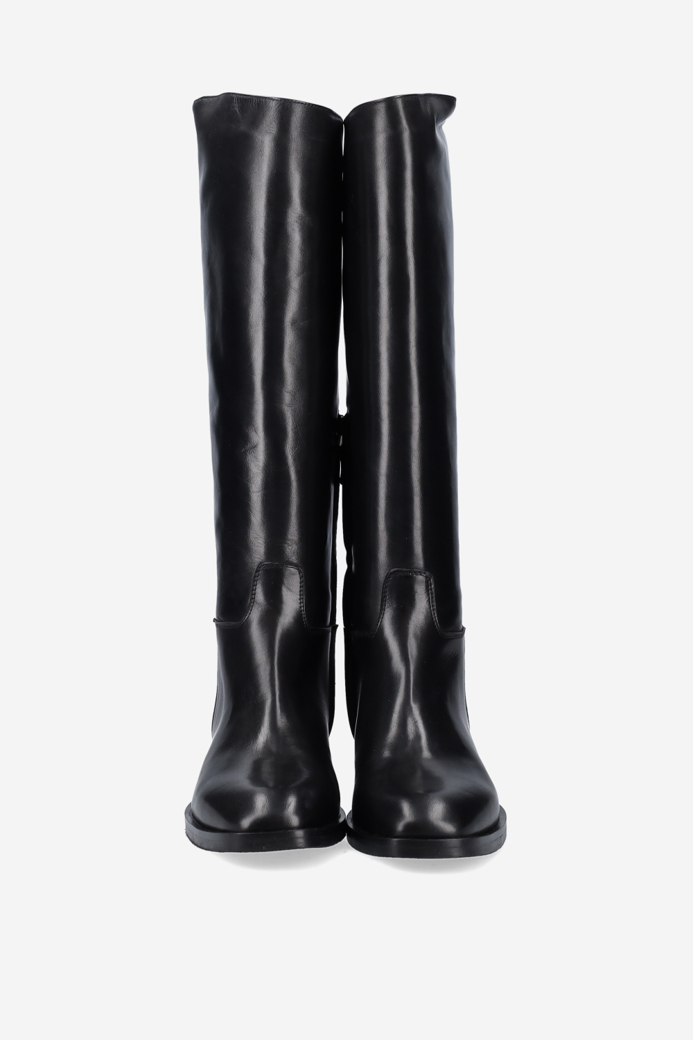 Zipped leather boots