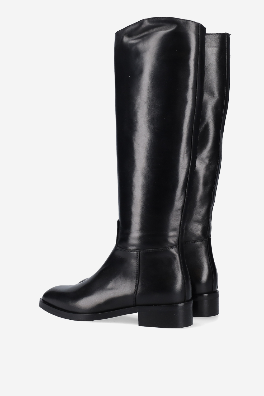Zipped leather boots