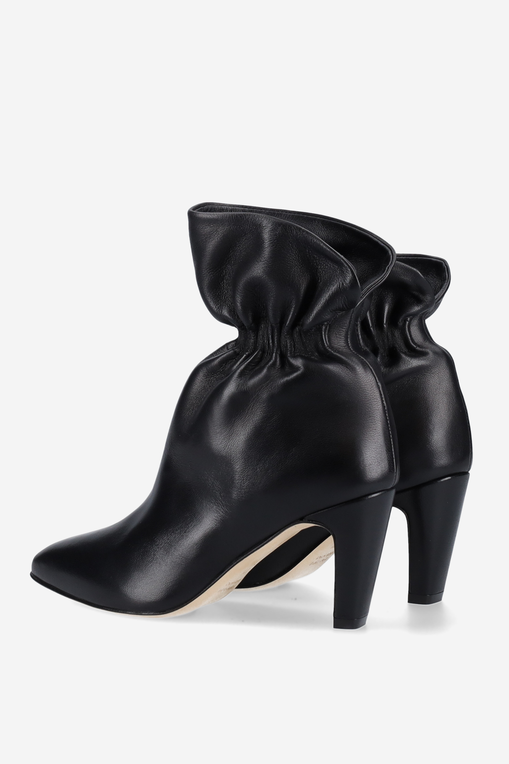 Wrinkle leather ankle boots