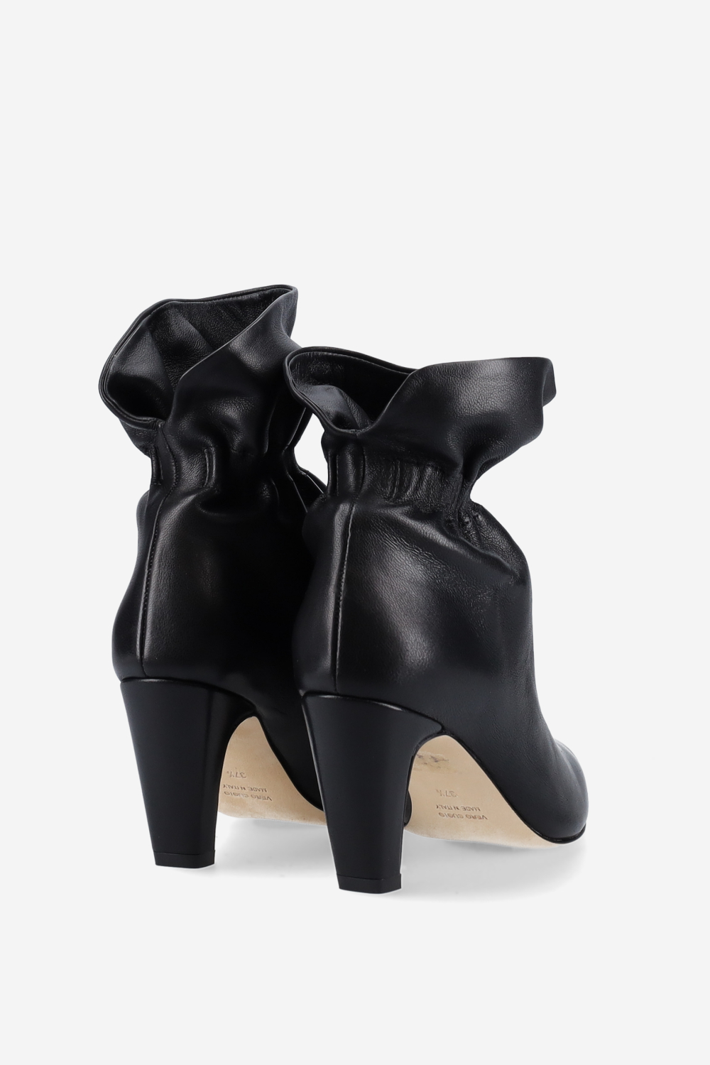 Wrinkle leather ankle boots