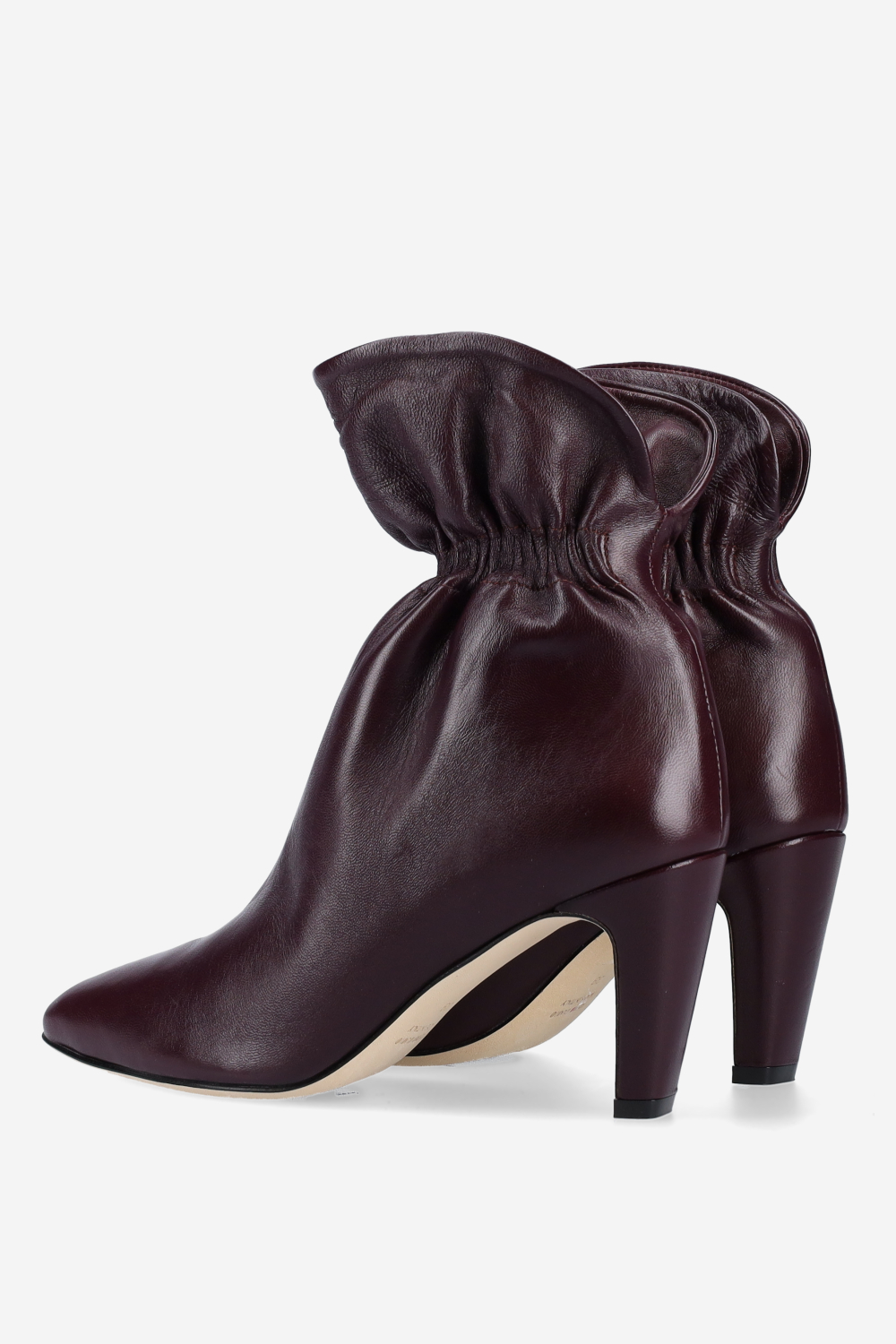 Wrinkle leather ankle boots