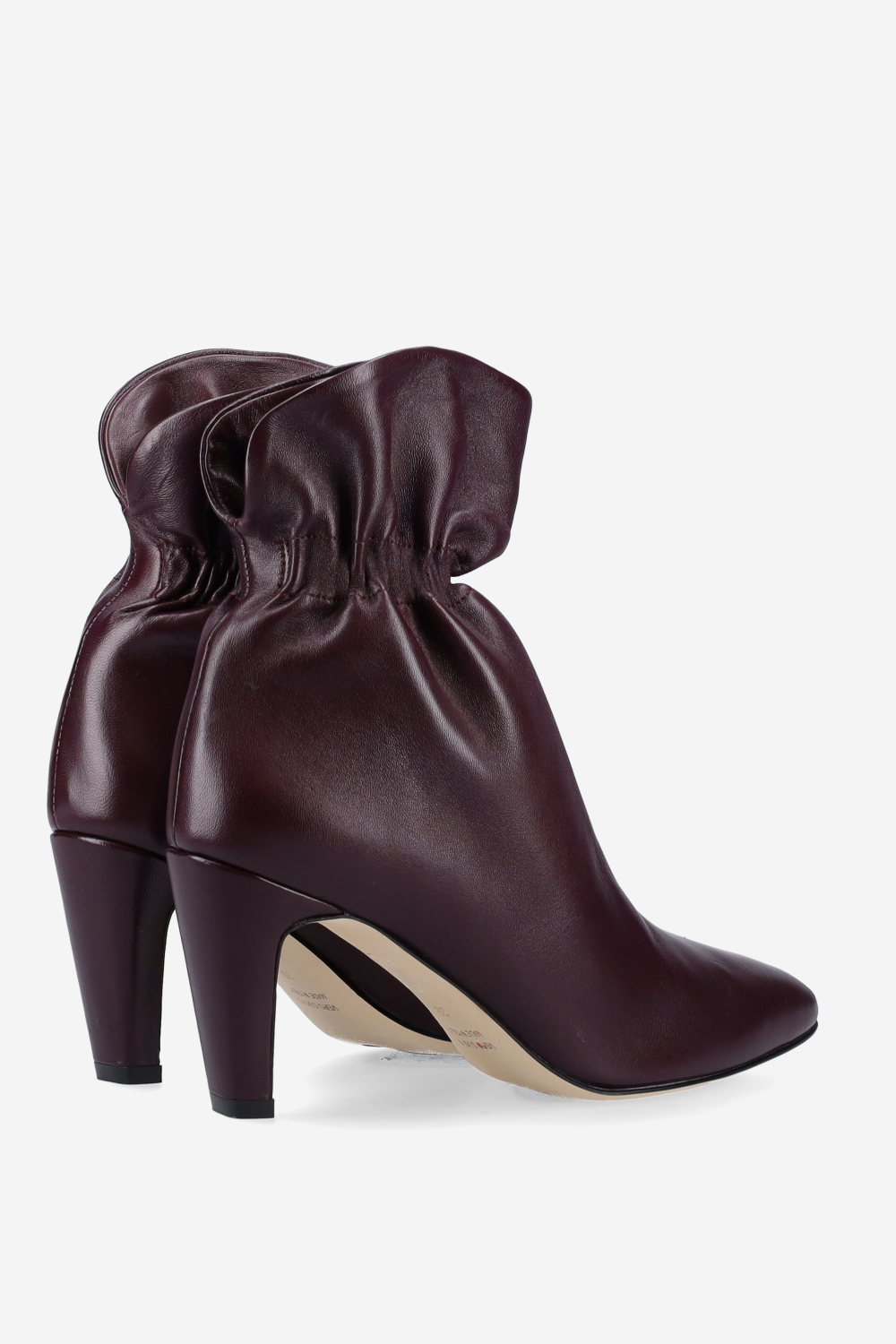 Wrinkle leather ankle boots