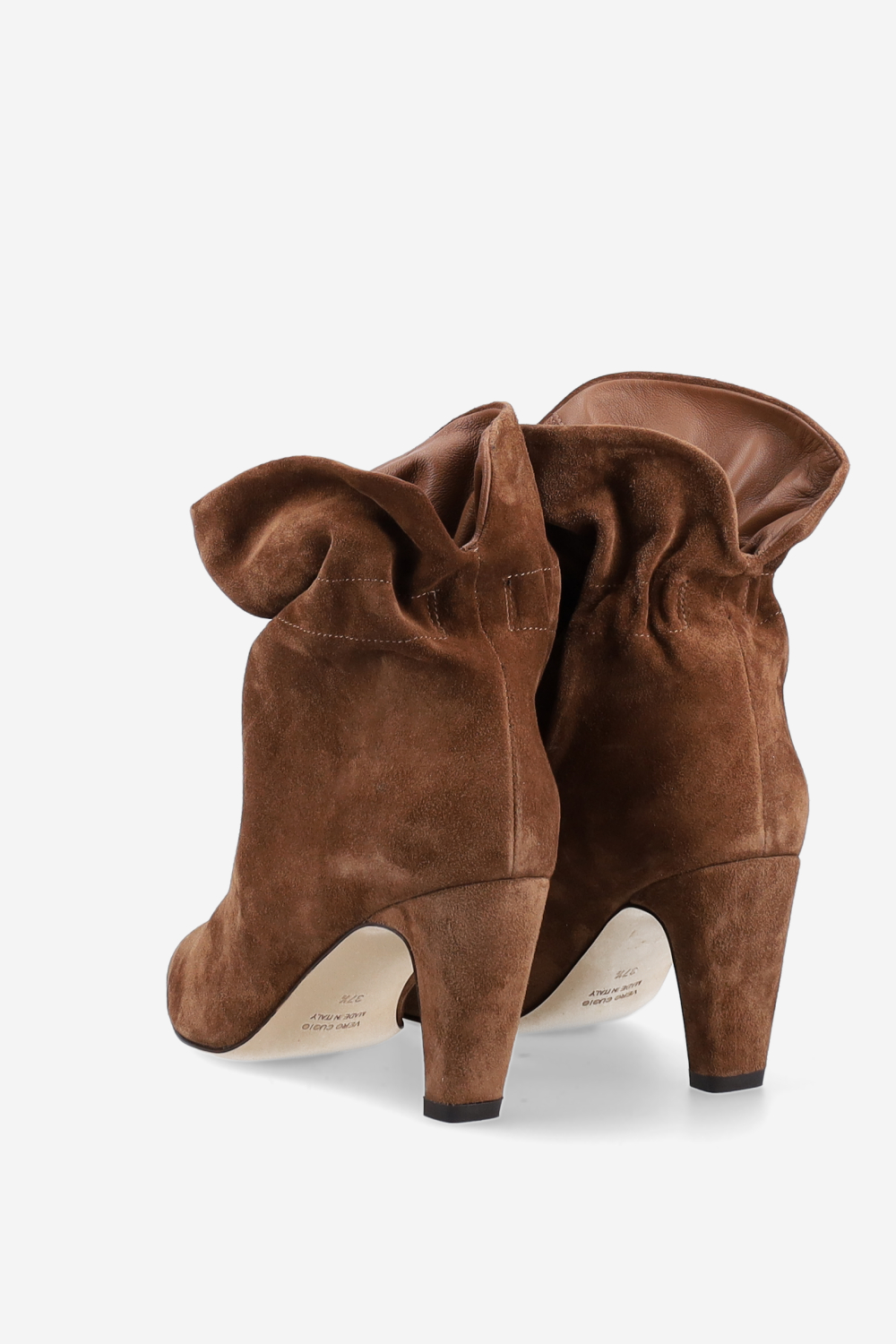 Wrinkle suede ankle boots