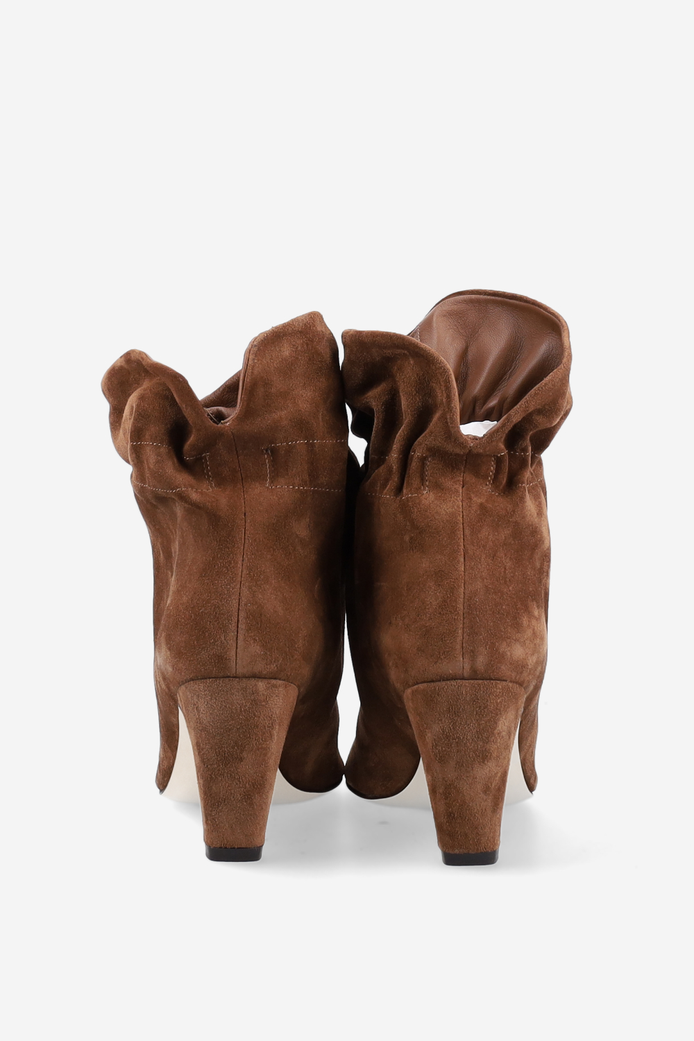 Wrinkle suede ankle boots