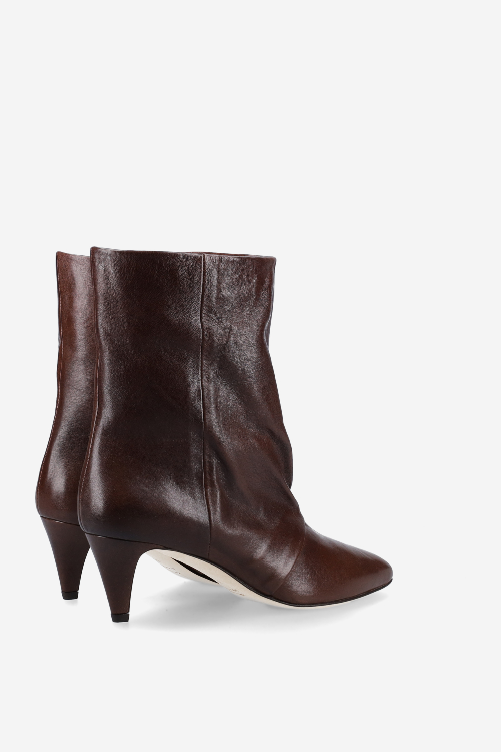 Pointed-toe leather ankle boots