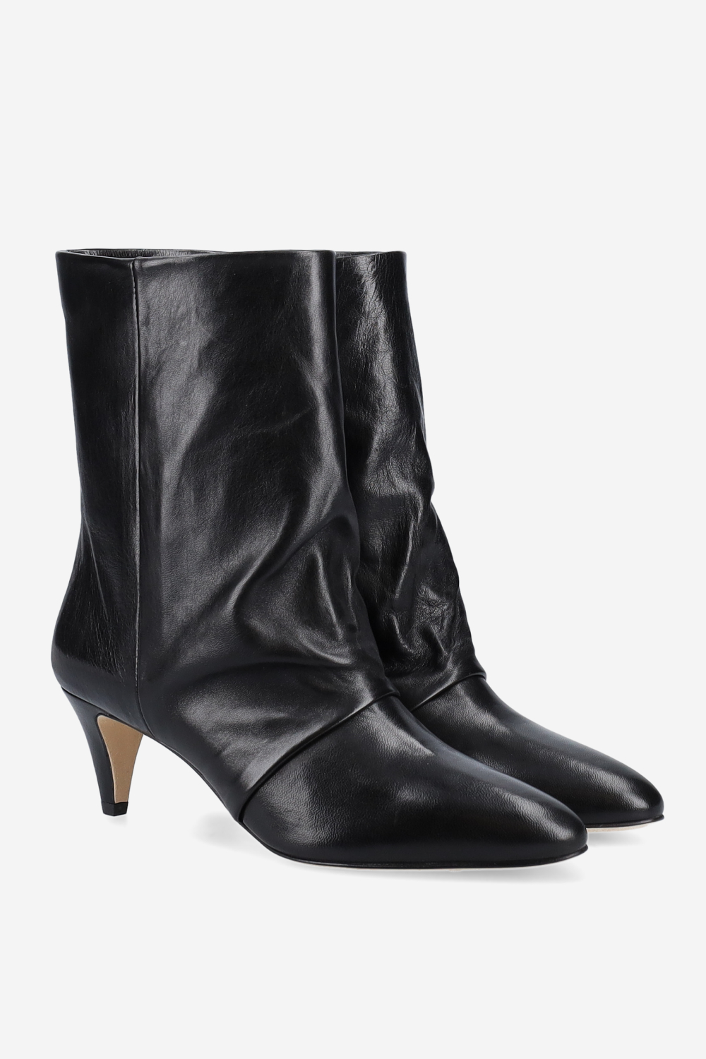 Pointed-toe leather ankle boots