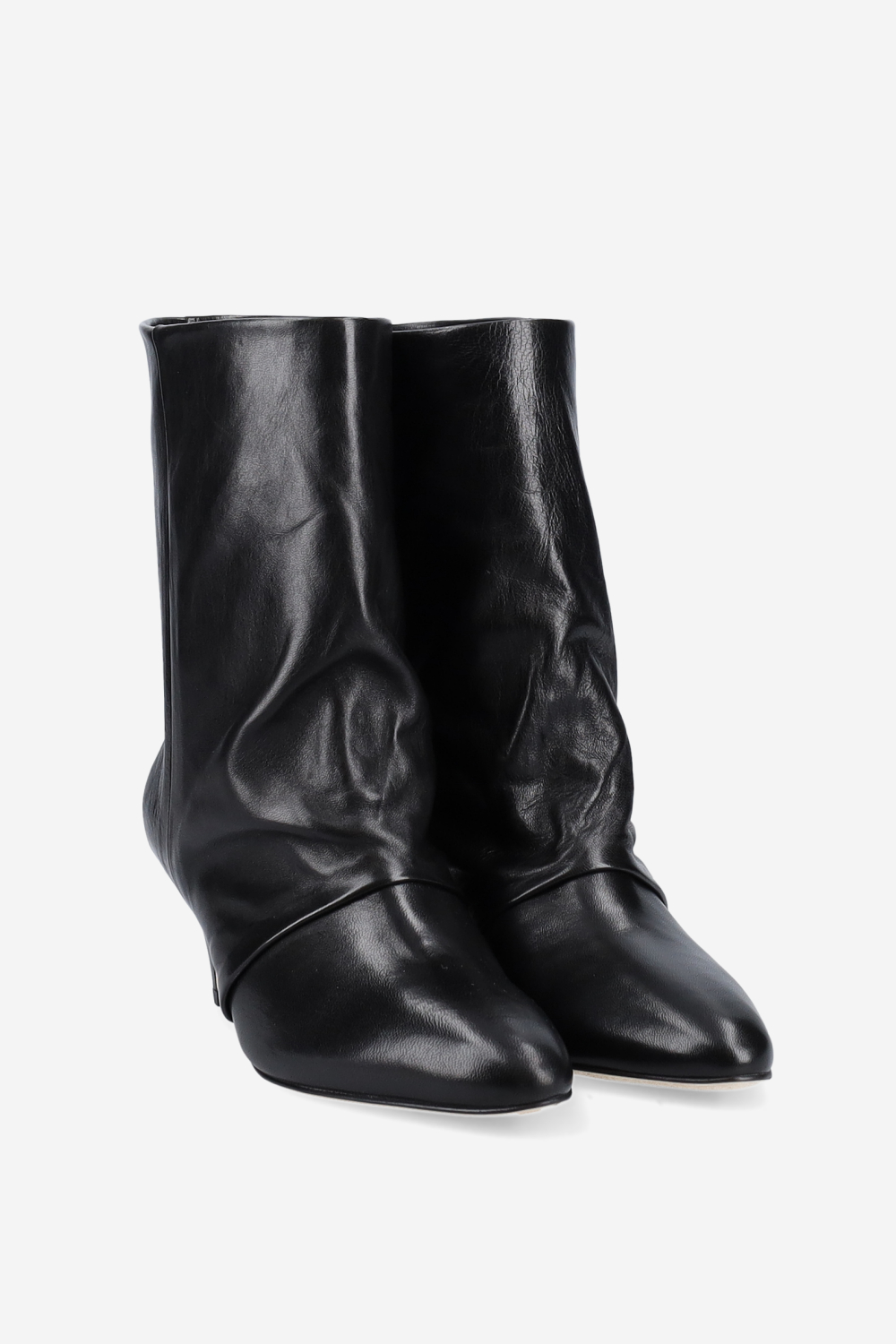 Pointed-toe leather ankle boots