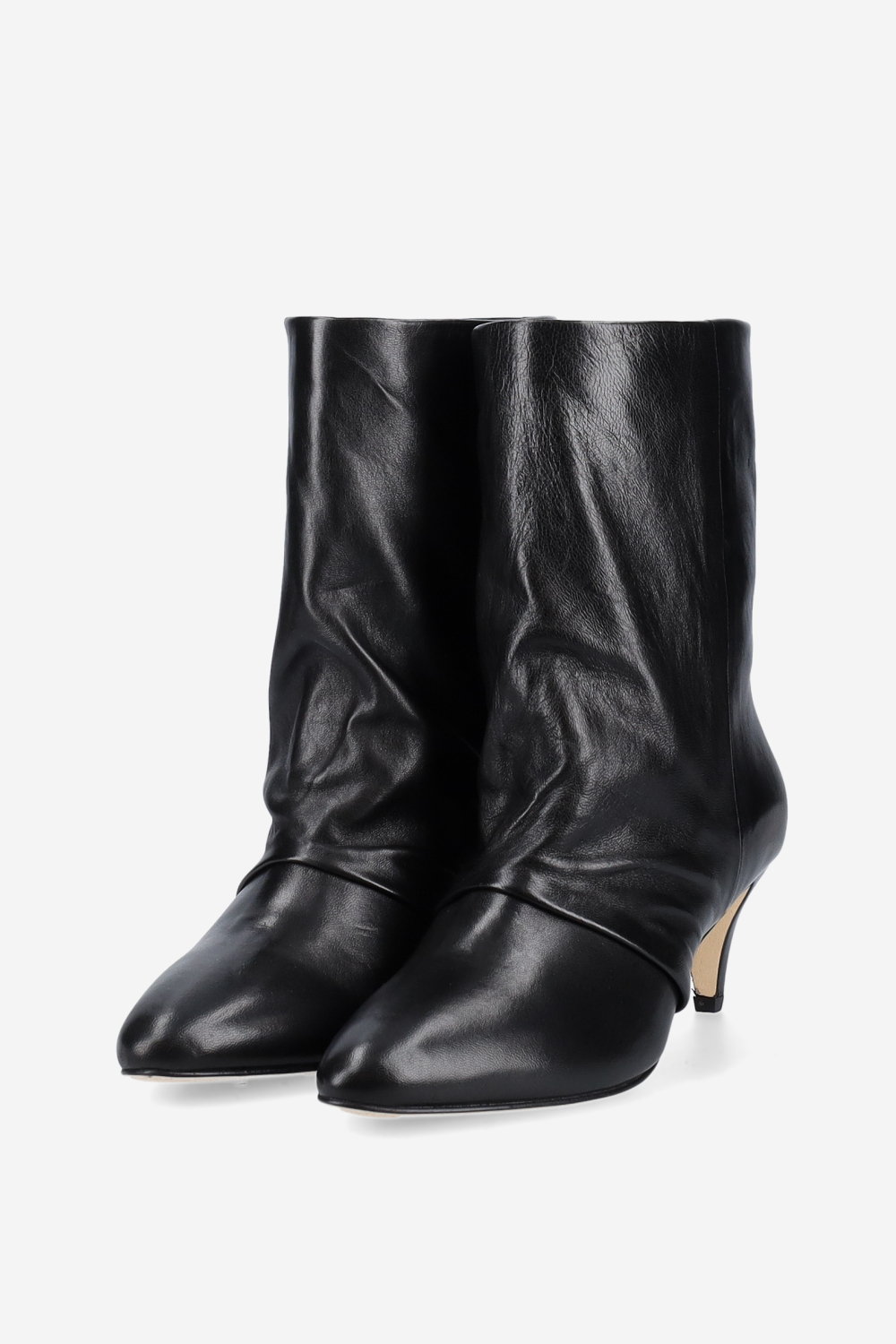 Pointed-toe leather ankle boots