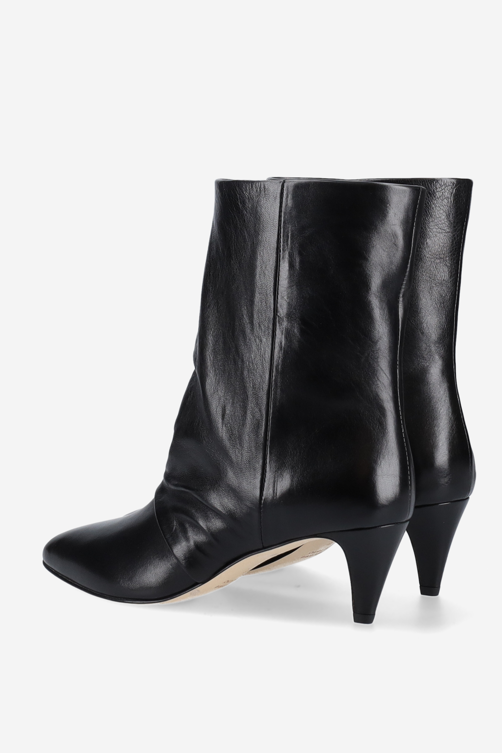 Pointed-toe leather ankle boots